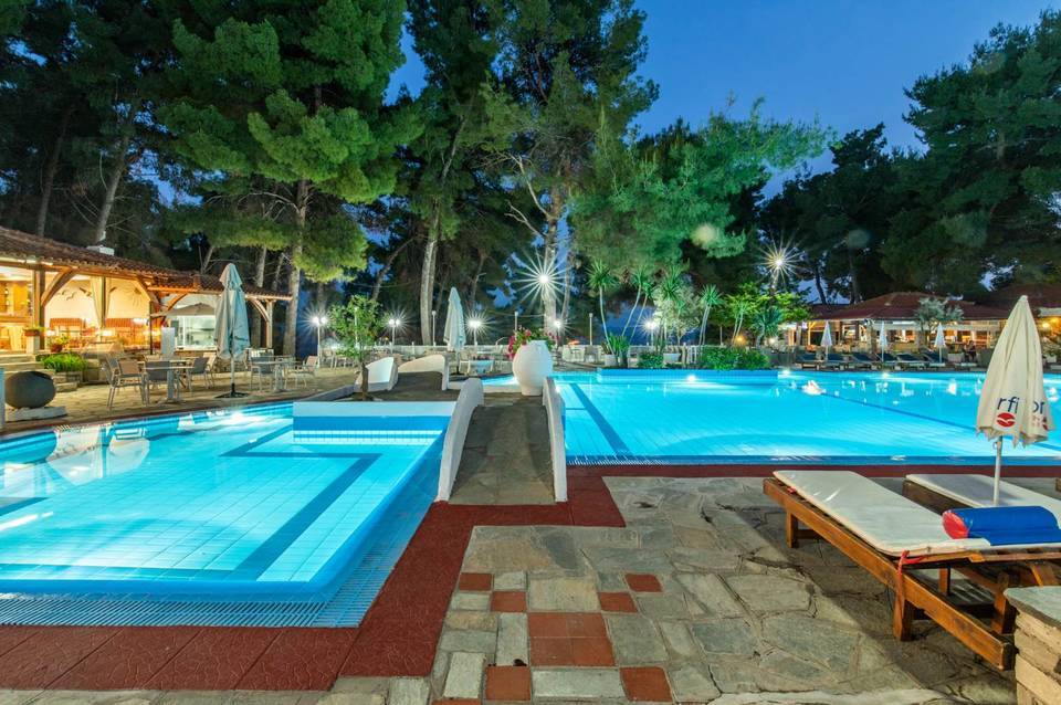 Porfi Beach Hotel 1
