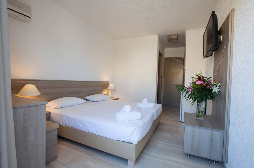 Apollon Hotel 5