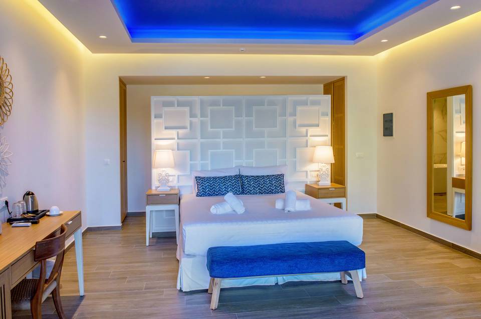 Axel Beach Crete 2