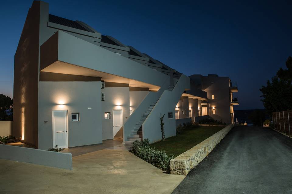 Golden Coast Resort 2