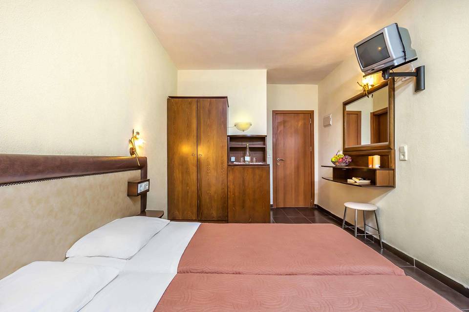Elinotel Polis Hotel 3
