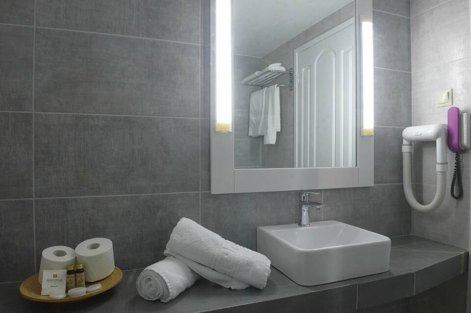 Aristoteles Holiday Resort & Spa 3