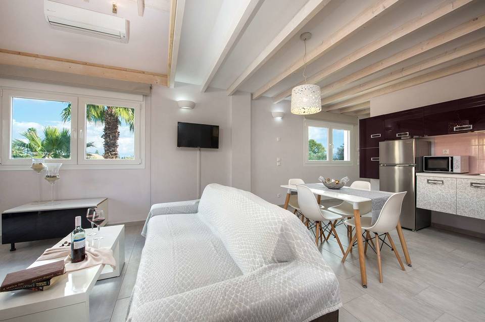 Kavos Plaza Hotel 5