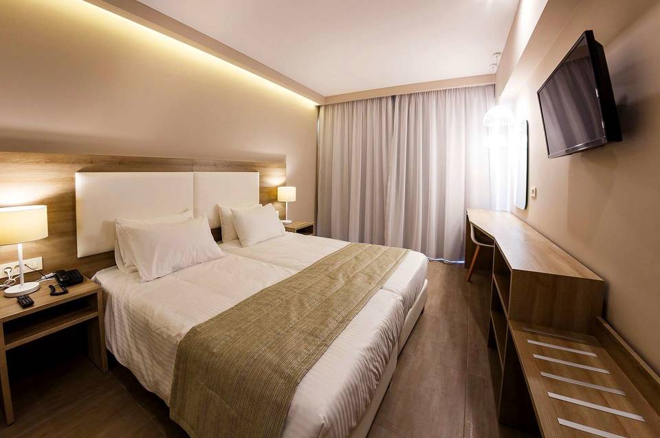 Porto Planos Beach Hotel 2