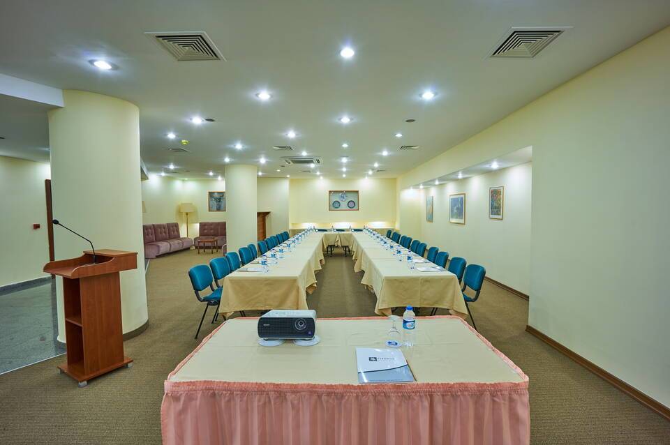 Feronya Hotel 5