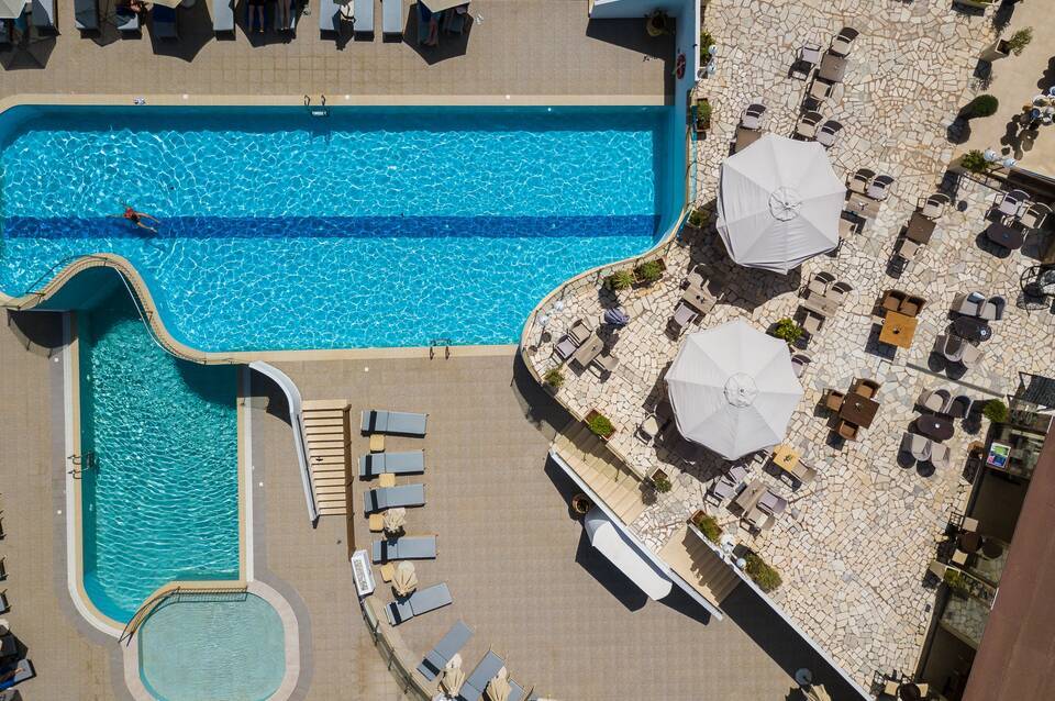 Filion Suites Resort & Spa 1
