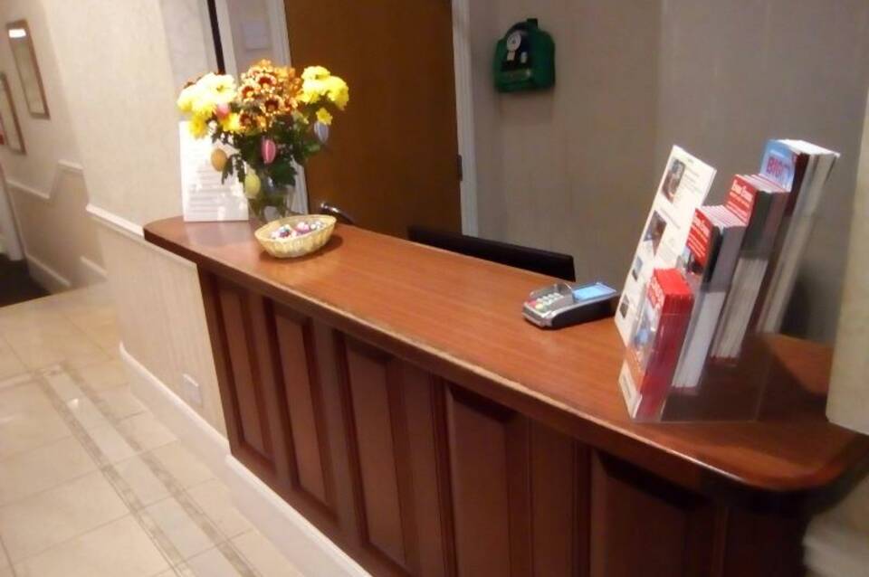 Mornington Victor Hotel 2