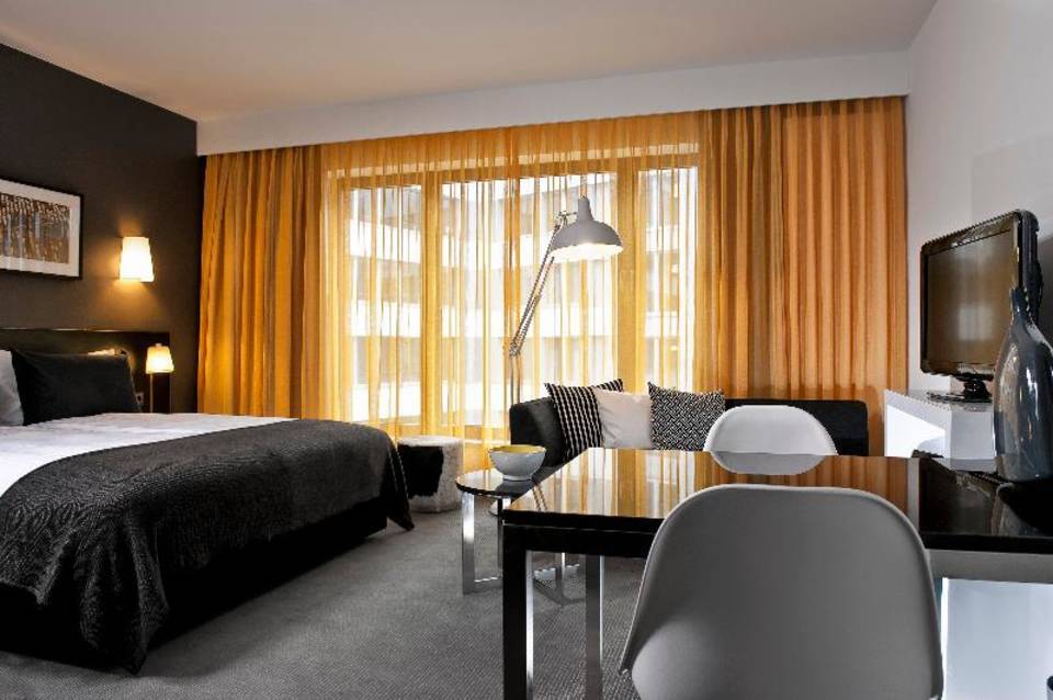 Adina Apartment Hotel Berlin Hackescher Markt 1