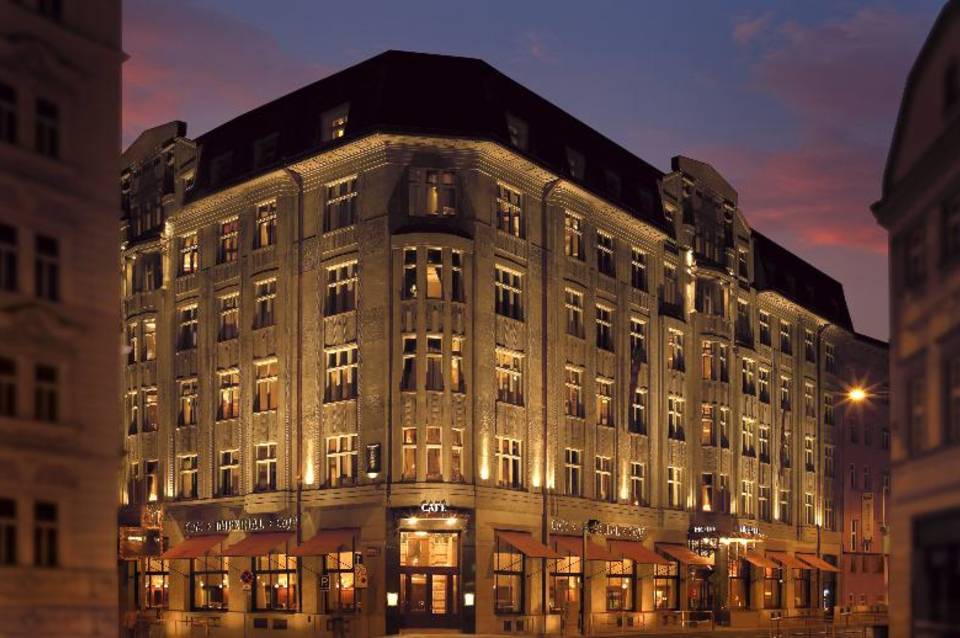 Imperial Art Deco 1