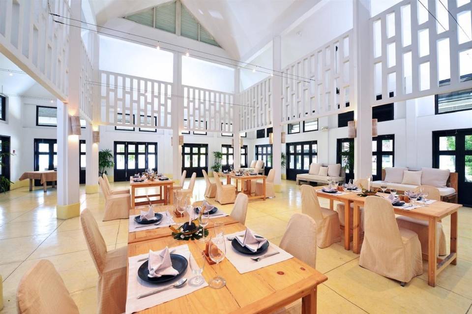 Wyndham Hua Hin Pranburi Resort & Villas 3