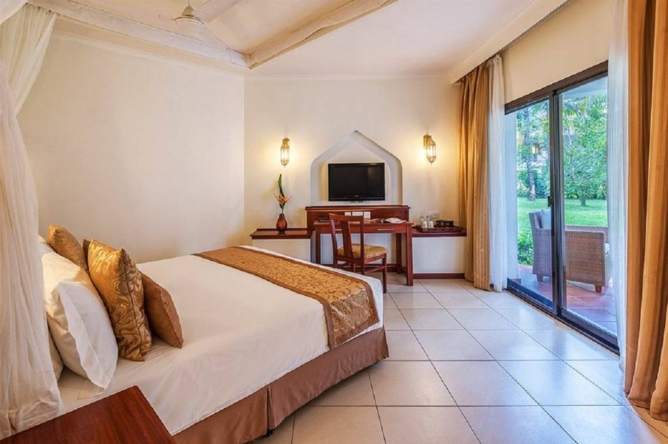 Sea Cliff Resort & Spa 4