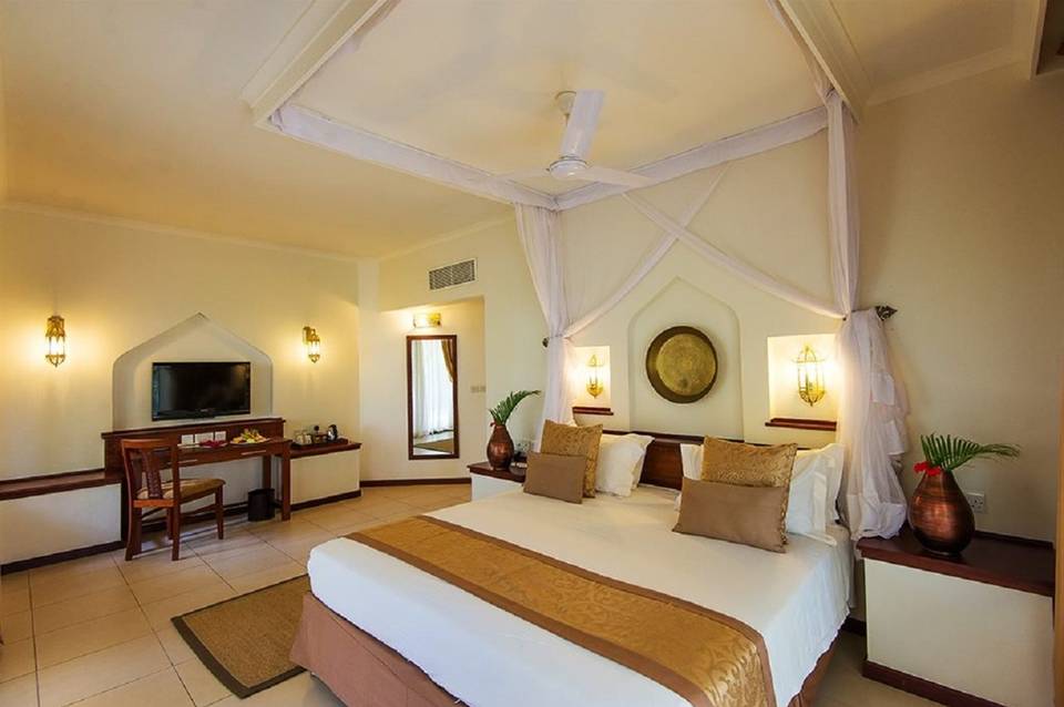 Sea Cliff Resort & Spa 5