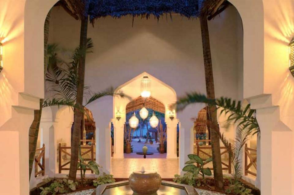 Bluebay Beach Resort and Spa 3
