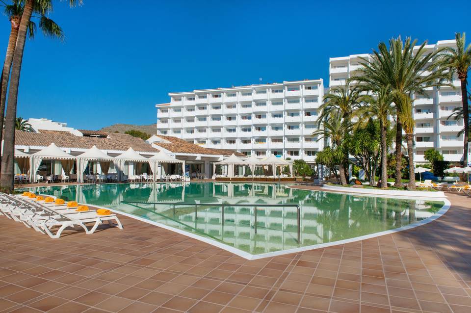 Iberostar Waves Ciudad Blanca 1