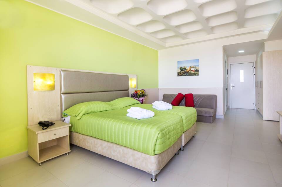 Kouros Palace Hotel 2