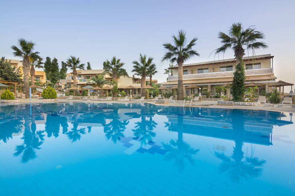 Kouros Palace Hotel 3
