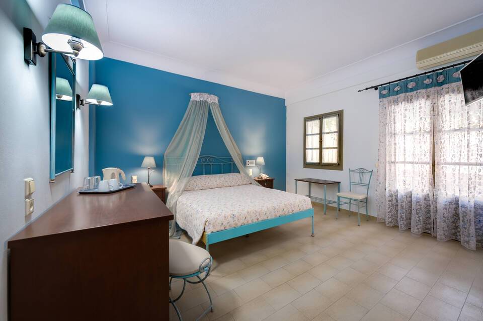 Zephyros Hotel 1