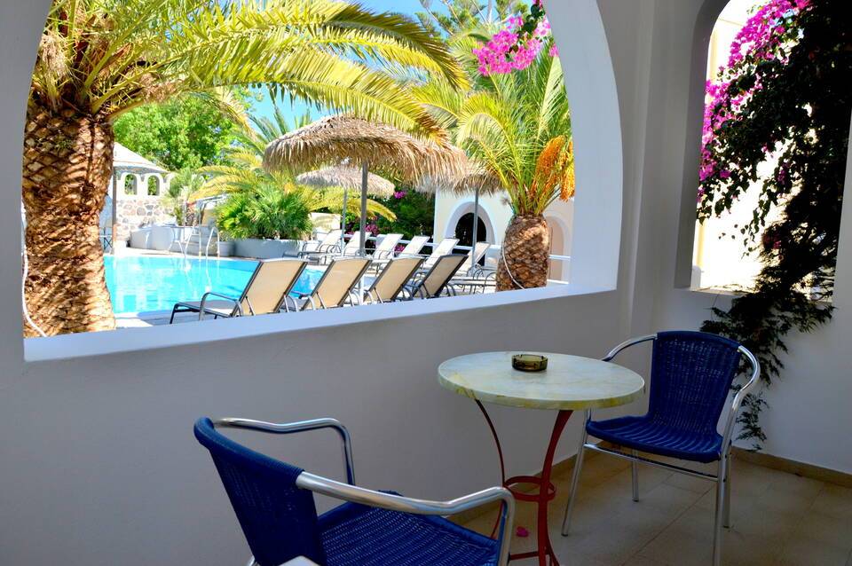 Zephyros Hotel 4
