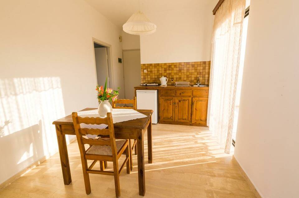Bruskos Hotel & Suites 5