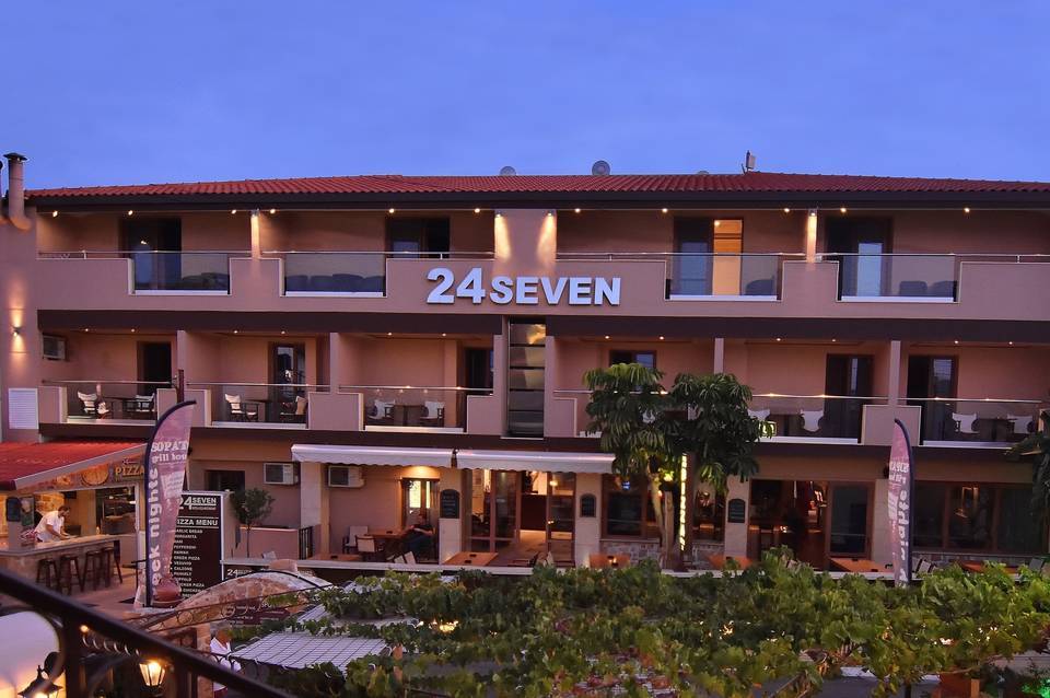 24 Seven Boutique Hotel 4
