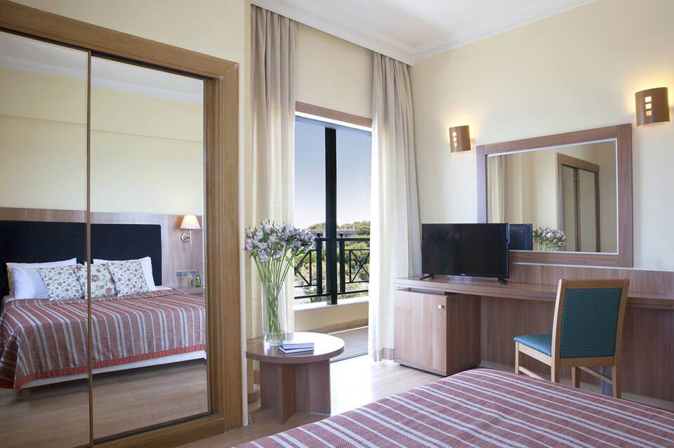 Zeus Essence Ramada by Wyndham Athens 1