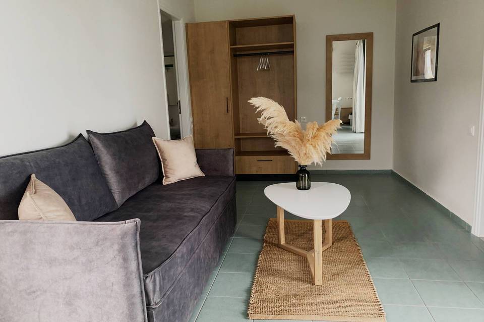 Maistrali Sea View Apartments 5