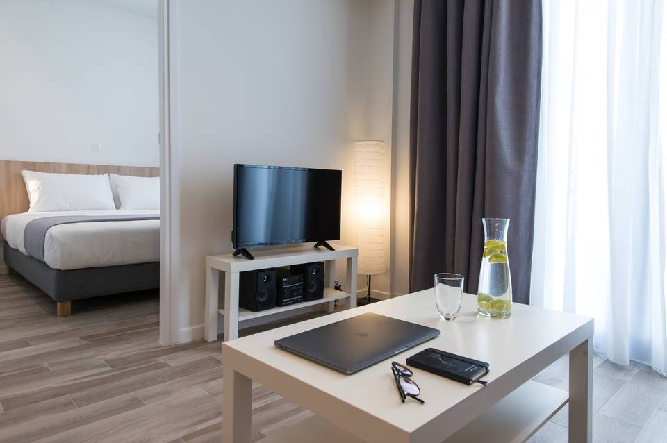 SpotApart Residences 4