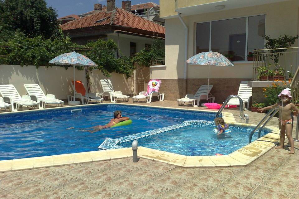 Hotel Larisa 3