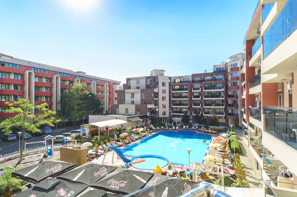 Admiral Plaza 3