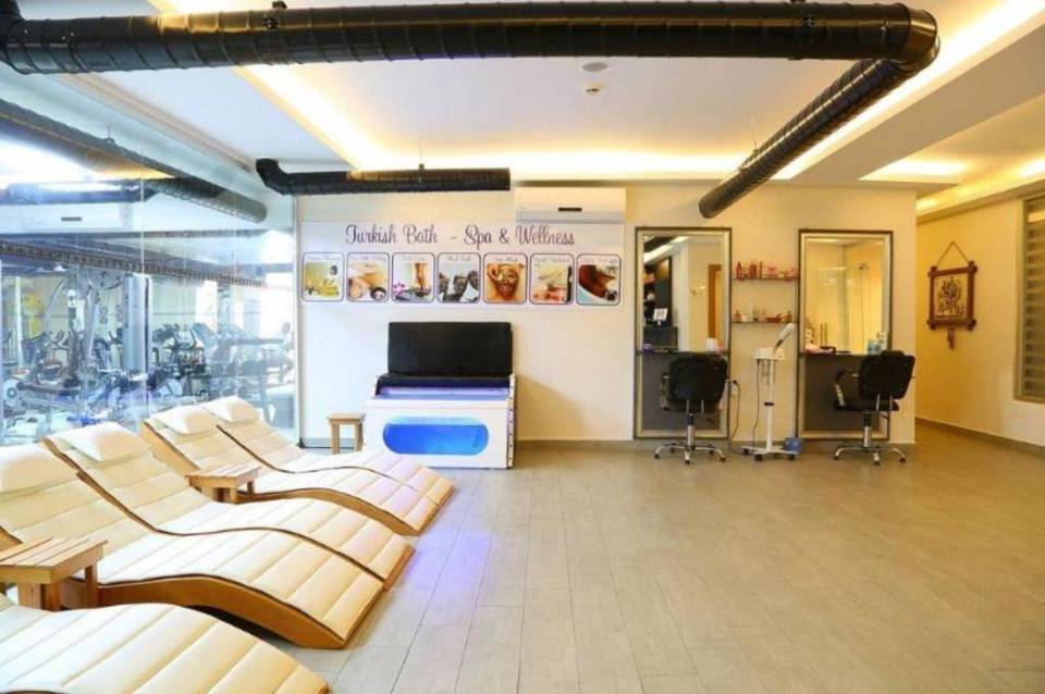 K Maris Hotel 2