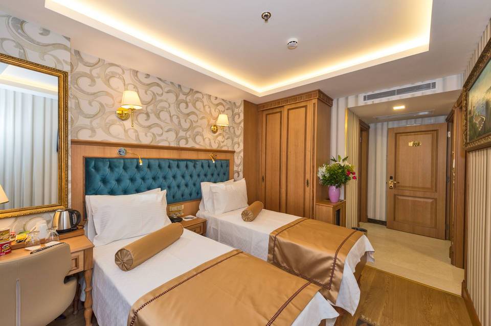 Aprilis Gold Hotel 3