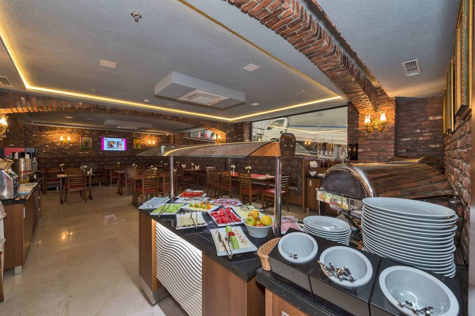Aprilis Gold Hotel 5