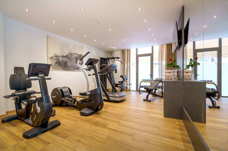 Kyma Suites Beach Hotel 3