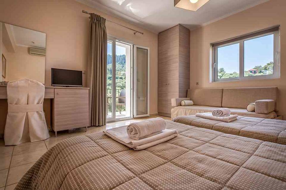 Varres Hotel 4