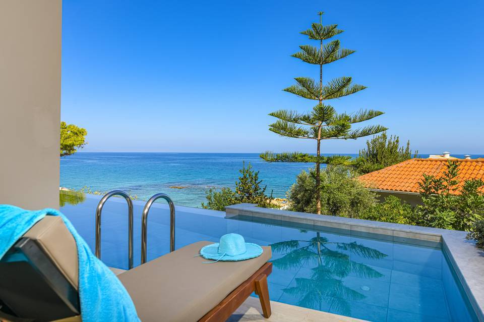 Alexandra Beach Resort & Spa 4