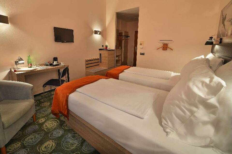 Ramada by Wyndham Airport Prague 3