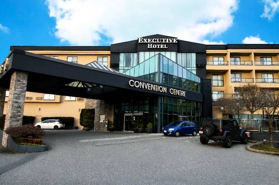 Executive Suites Hotel and Conference Center - Burnaby 2