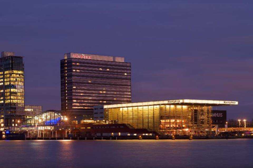 Mövenpick Hotel Amsterdam City Centre 2