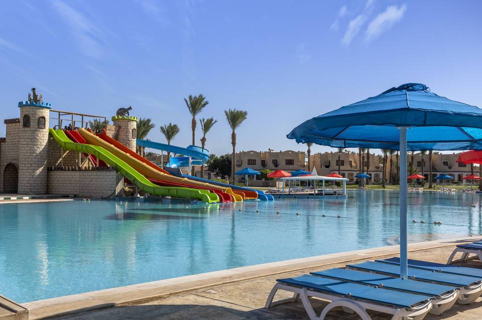 Royal Lagoons Aqua Park Resort & Spa 1