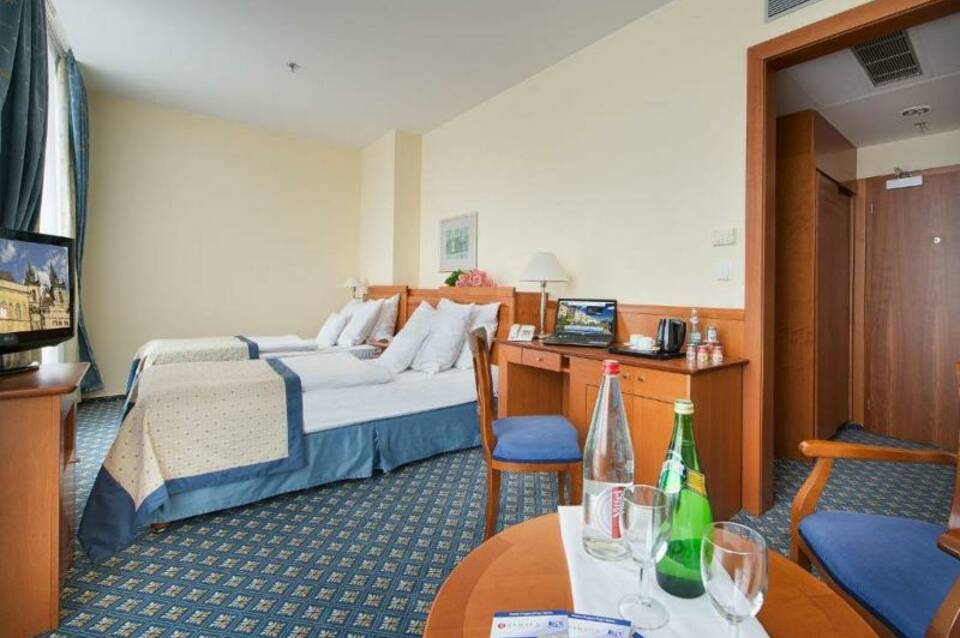 Ramada by Wyndham Prague City Centre 3