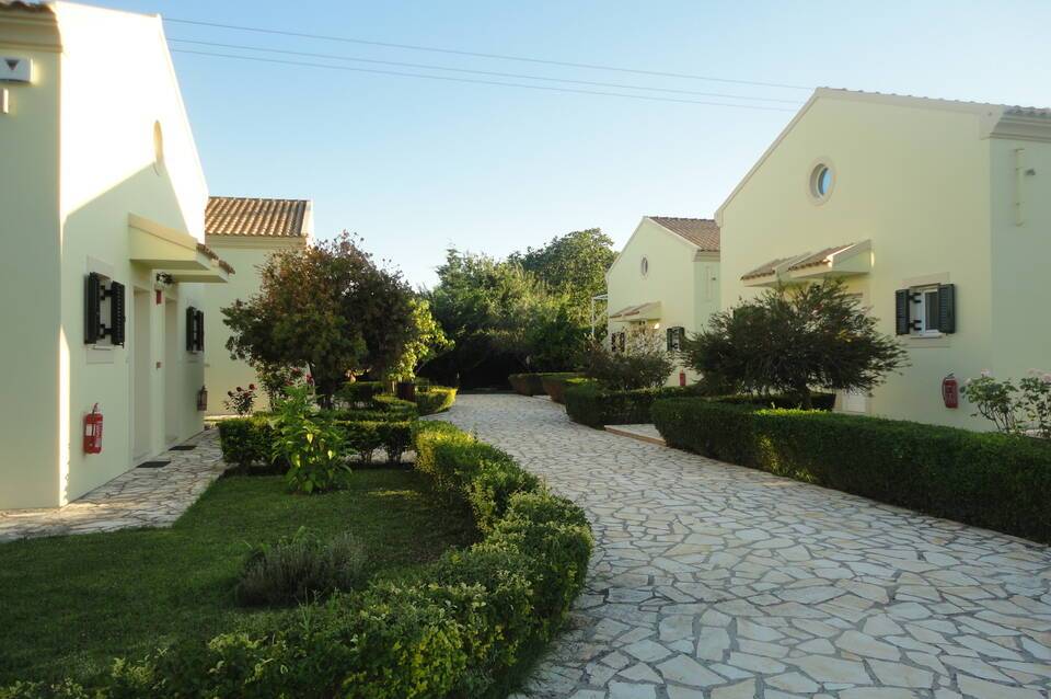 Ostria Apartments 4