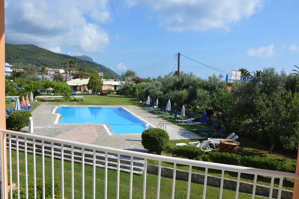 Aggelos Family Hotel 4