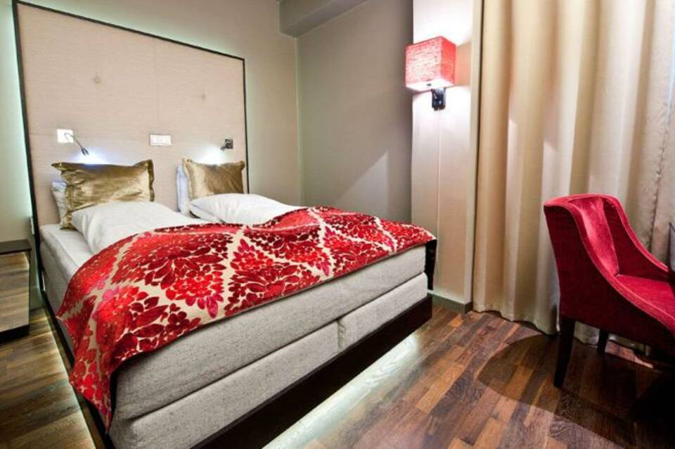 Home Hotel Folketeateret 1