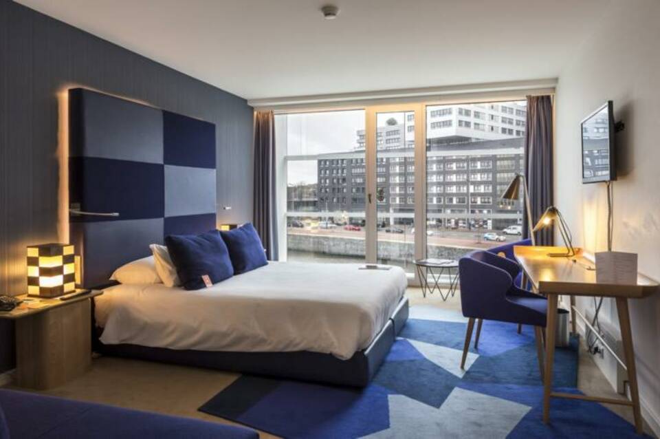 Room Mate Aitana 4