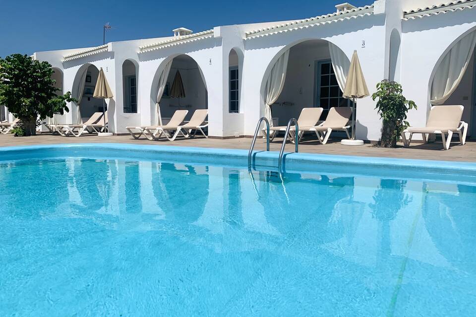 Neptuno Bungalows 1