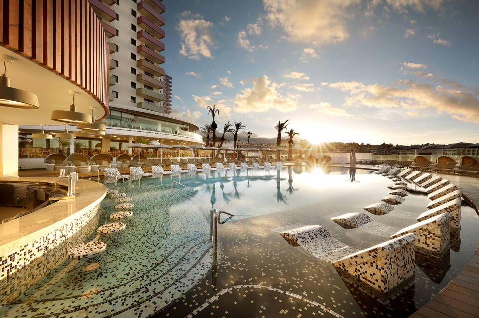 Hard Rock Hotel Tenerife 1