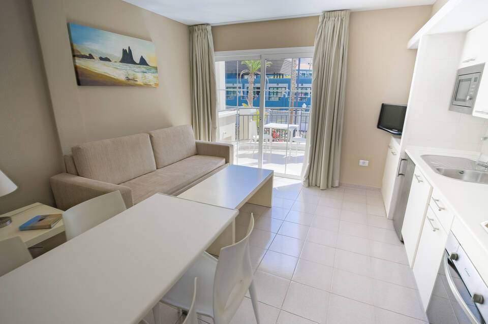 Los Olivos Beach Resort 3
