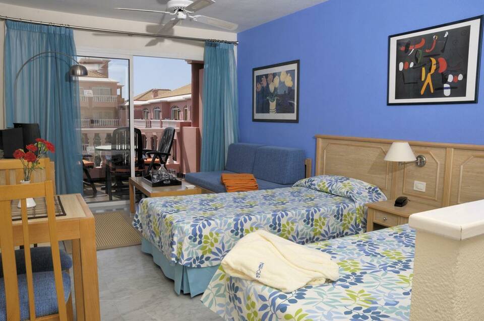 Apartamentos Marola Park 3