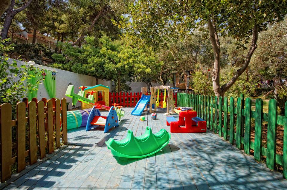 Venus Beach Bungalows Hotel 5