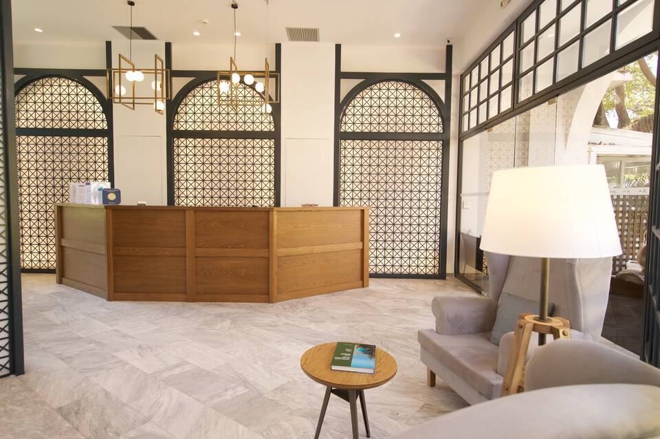 Mirabel City Center Hotel 5
